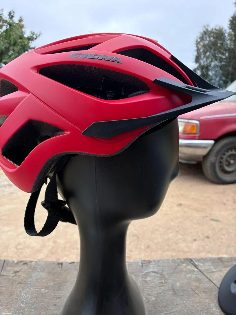 casco cigna rojo